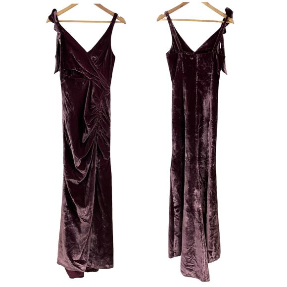 Cinq à Sept NWT Genevive Velvet Ruched Cutout Gown Calla Lilly Purple Size 2 - Picture 3 of 11